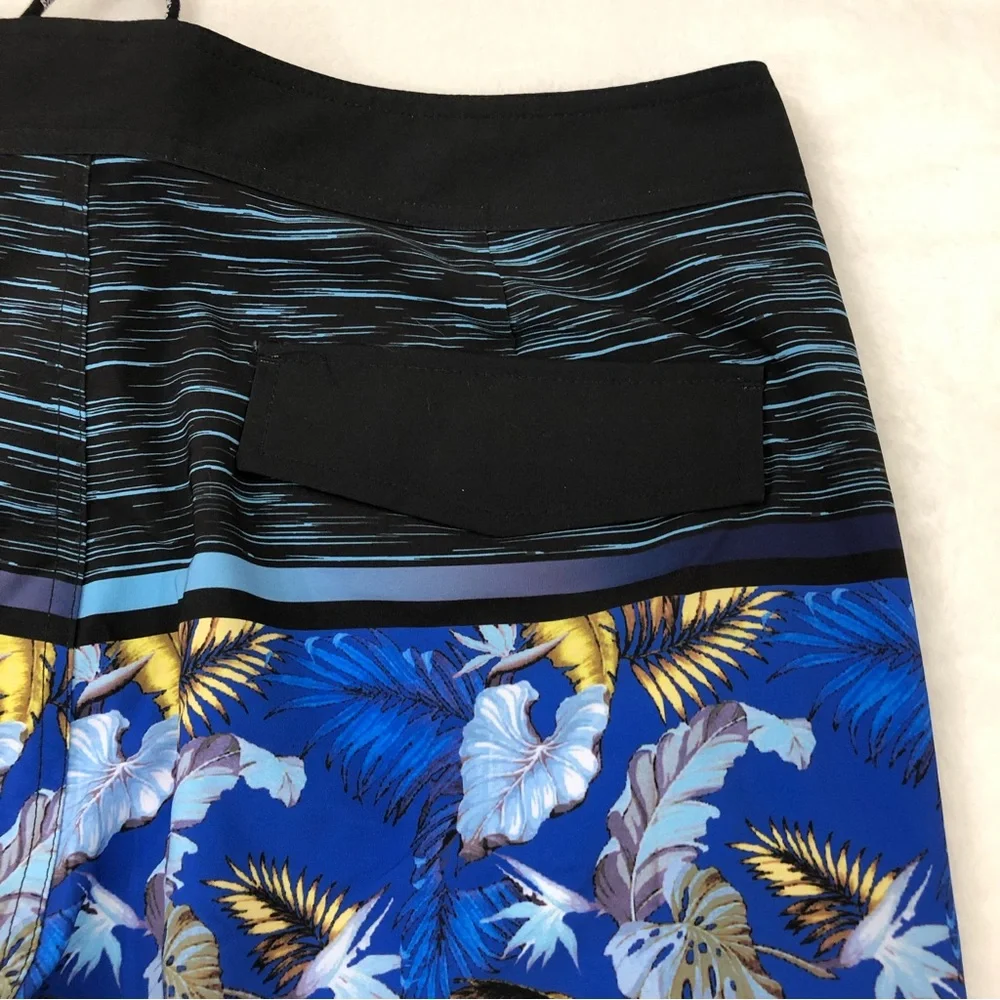 Rokka&Rolla 4 Way Stretch Black Blue Floral Surf Swim Trunks Board Shorts Men 33